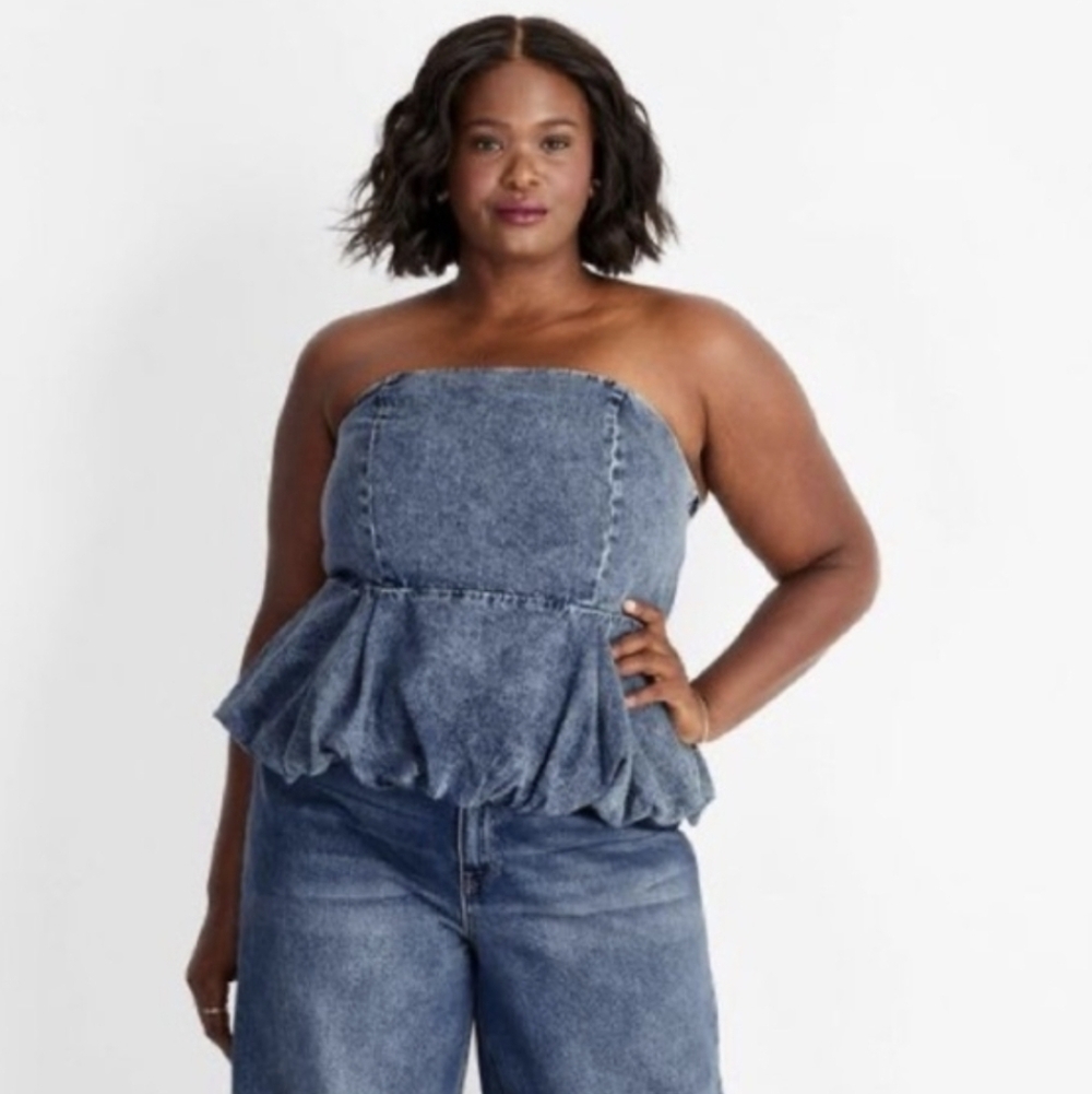 NWT Future Collective Target Bubble hem denim peplum top- very cool!